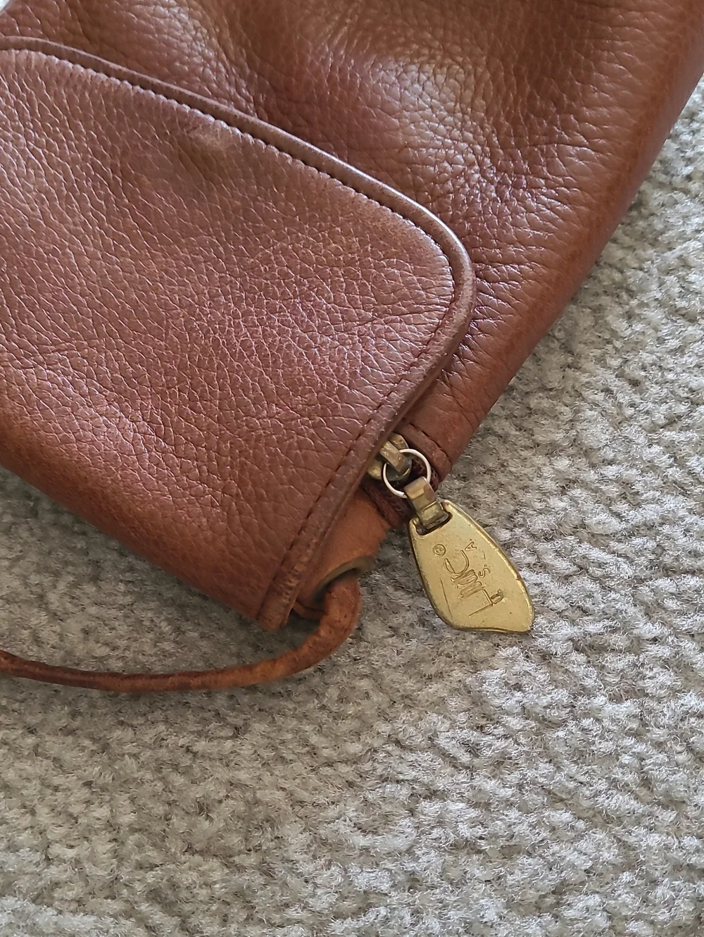 Vintage Brown Pebbled Leather Crossbody Bag - Picture 2 of 7